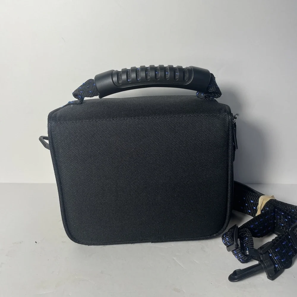 Samsonite universal camera